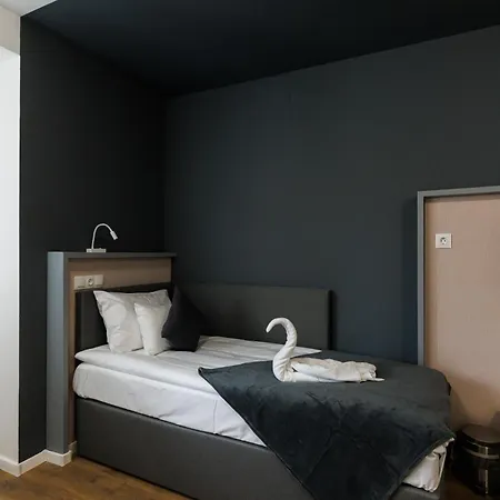 Hotel Safari 3*