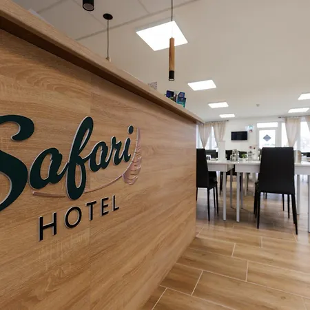 Safari Hotel